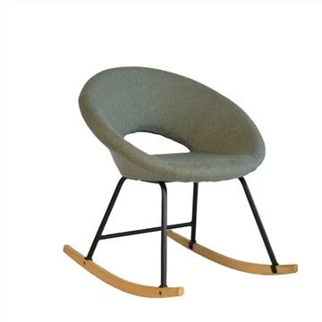 Schommelstoel met zachte stoffen bekleding