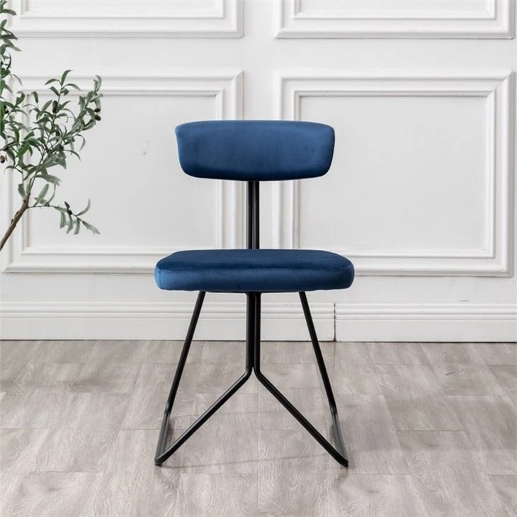 Herstofferen van eetkamerstoelen