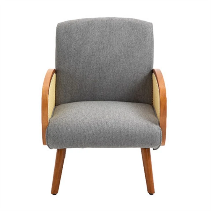 Stijlvolle rotan fauteuil met armleuning en accent