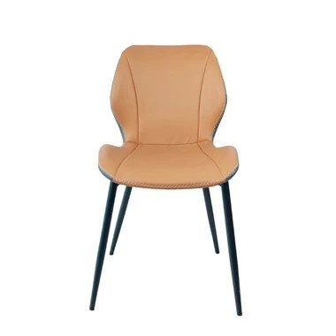 Moderne eetkamerstoel in eenvoudige stijl met patchworkkleuren